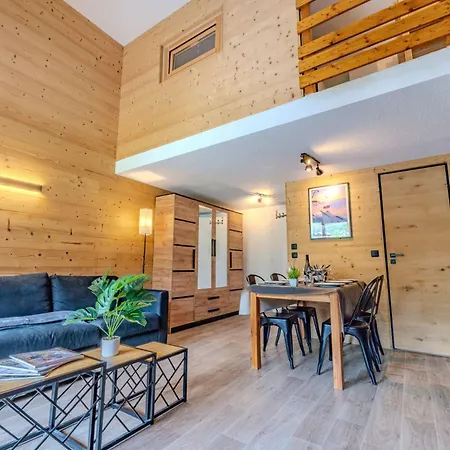 Ski-in And Out With Panoramic Views *
